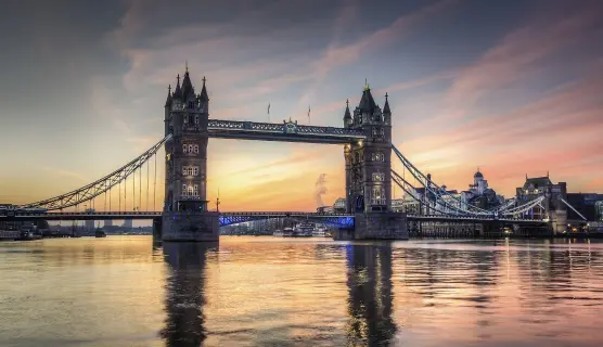  Tower Bridge